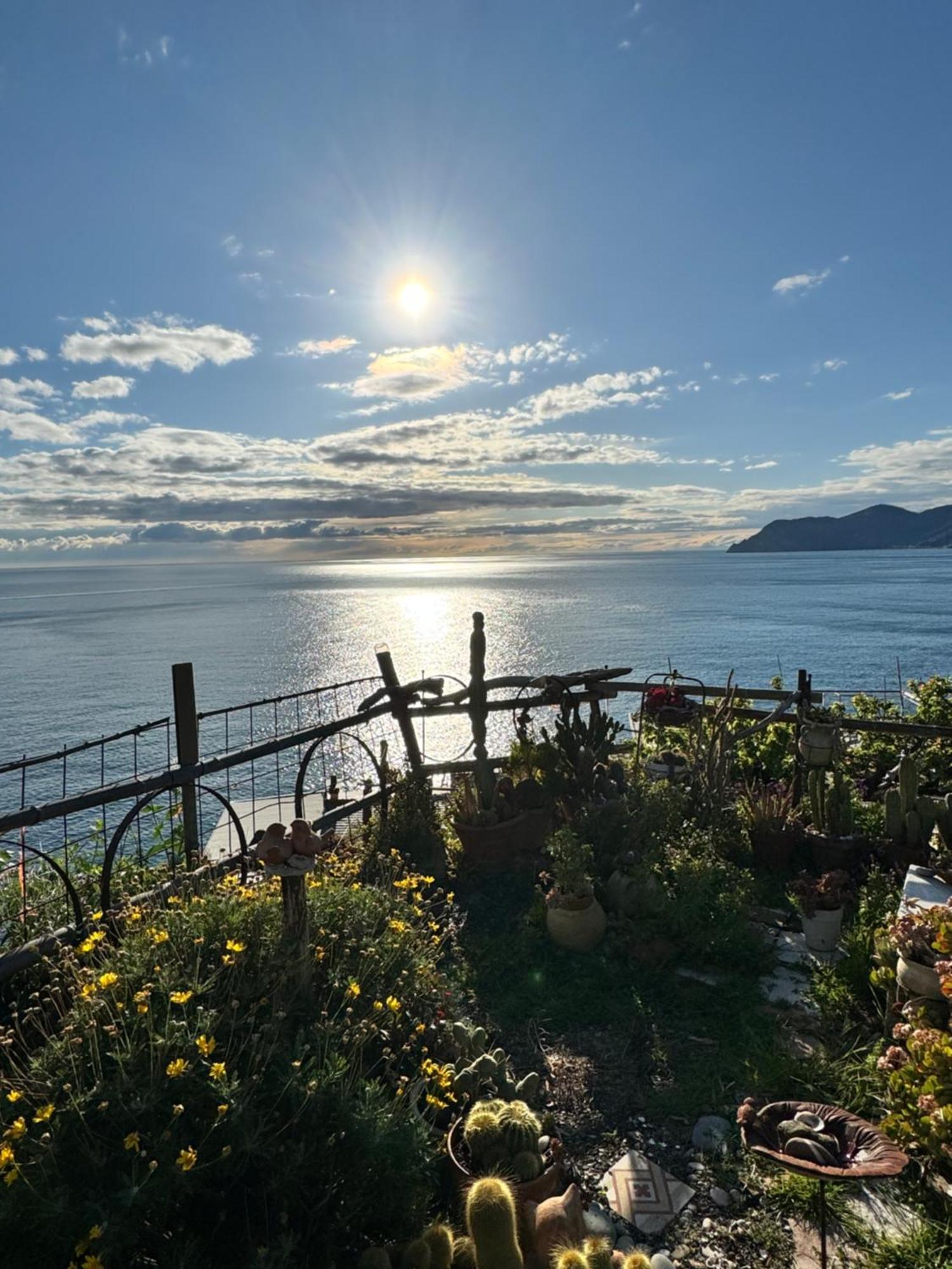 La Piramide Hotel Manarola Exterior foto